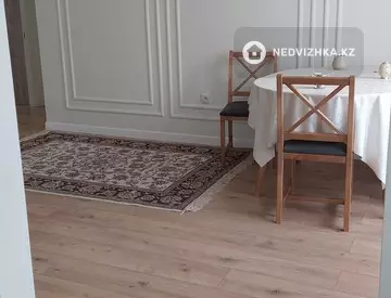 3-комнатная квартира, этаж 3 из 4, 60 м², посуточно