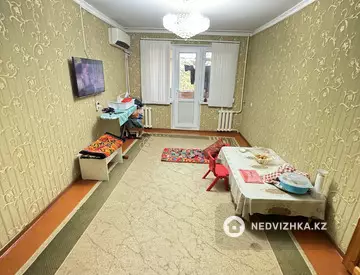 3-комнатная квартира, этаж 3 из 5, 59 м²