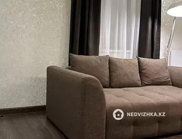 1-комнатная квартира, этаж 3 из 5, 35 м², посуточно