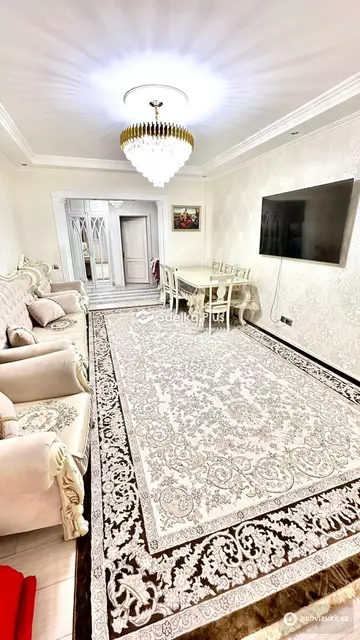 3-комнатная квартира, этаж 4 из 9, 83 м²