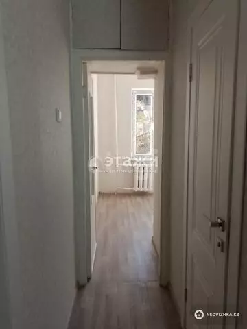 2-комнатная квартира, этаж 3 из 5, 43 м²