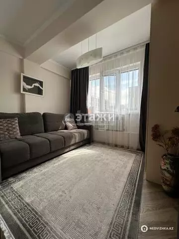 2-комнатная квартира, этаж 4 из 12, 37 м²