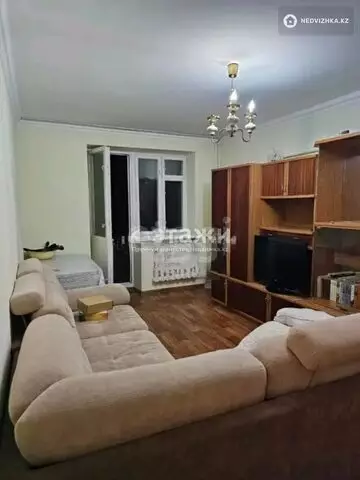 2-комнатная квартира, этаж 3 из 4, 44 м²