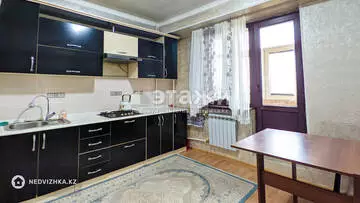 2-комнатная квартира, этаж 8 из 9, 53 м², на длительный срок