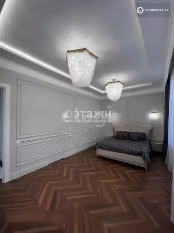 3-комнатная квартира, этаж 5 из 6, 136 м²