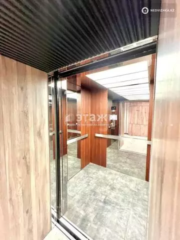 4-комнатная квартира, этаж 8 из 10, 138 м²