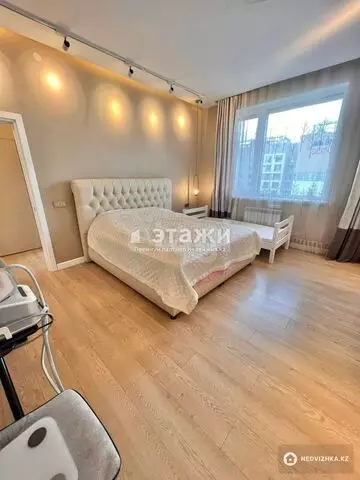 2-комнатная квартира, этаж 10 из 10, 72 м²