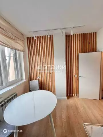 2-комнатная квартира, этаж 10 из 10, 72 м²