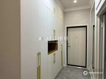 2-комнатная квартира, этаж 1 из 10, 65 м²