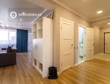 3-комнатная квартира, этаж 10 из 10, 100 м²