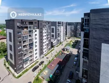 3-комнатная квартира, этаж 10 из 10, 100 м²
