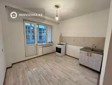 3-комнатная квартира, этаж 9 из 9, 81 м²