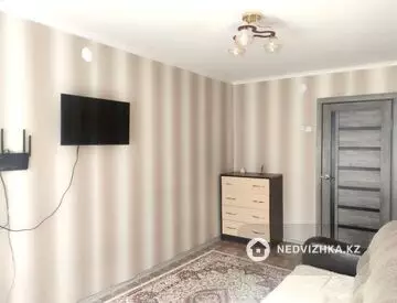 2-комнатная квартира, этаж 2 из 9, 44 м²