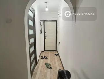 4-комнатная квартира, этаж 4 из 5, 56 м²