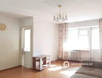 2-комнатная квартира, этаж 3 из 3, 46 м²