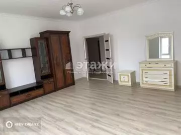 56.8 м², 1-комнатная квартира, этаж 3 из 10, 57 м², изображение - 4