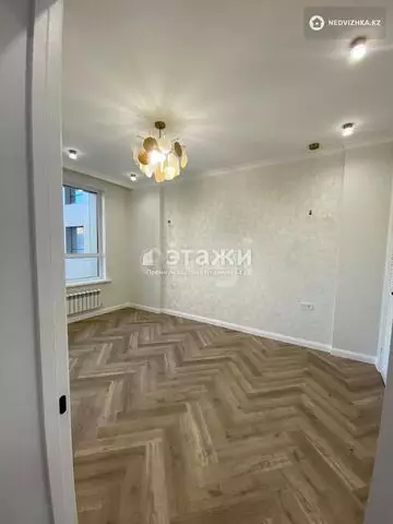 4-комнатная квартира, этаж 2 из 9, 120 м²