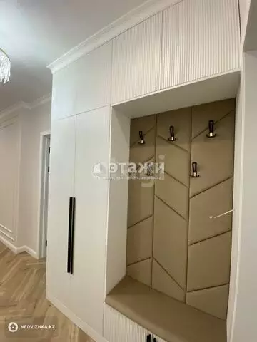 4-комнатная квартира, этаж 2 из 9, 120 м²