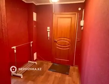 2-комнатная квартира, этаж 4 из 5, 42 м²