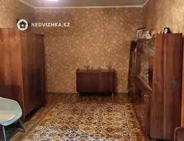 3-комнатная квартира, этаж 3 из 5, 60 м²