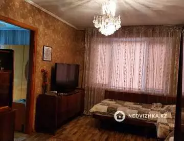 3-комнатная квартира, этаж 3 из 5, 60 м²