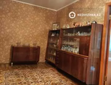 3-комнатная квартира, этаж 3 из 5, 60 м²