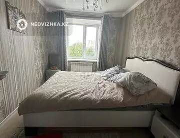 3-комнатная квартира, этаж 6 из 9, 64 м²