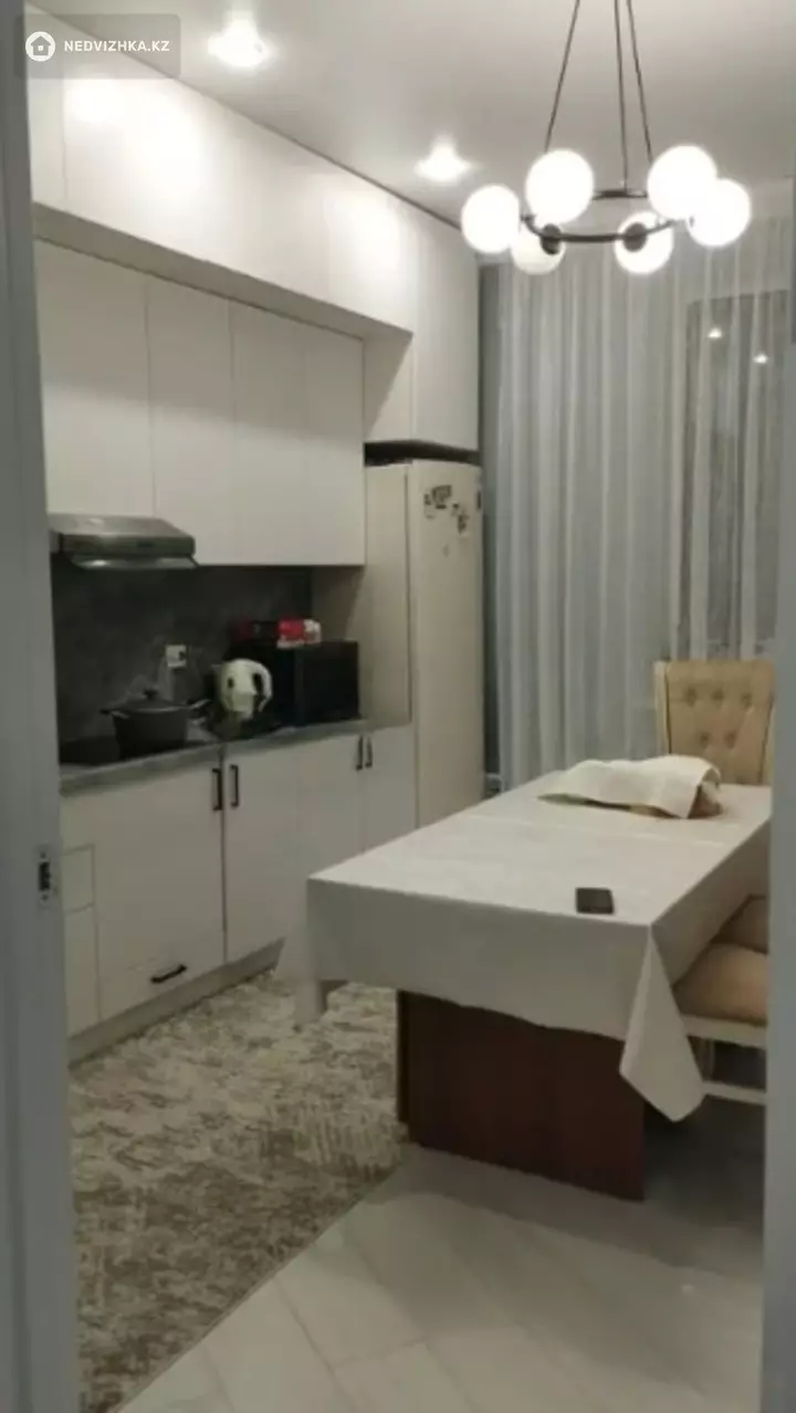 60 м², 2-комнатная квартира, этаж 2 из 12, 60 м², изображение - 1