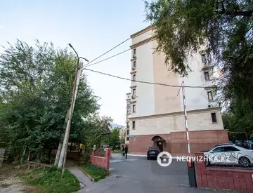 3-комнатная квартира, этаж 4 из 6, 90 м²