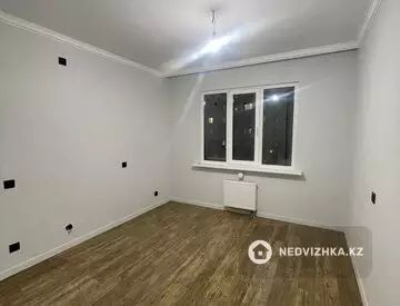 2-комнатная квартира, этаж 3 из 12, 70 м²