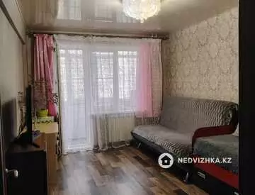 2-комнатная квартира, этаж 3 из 5, 45 м²