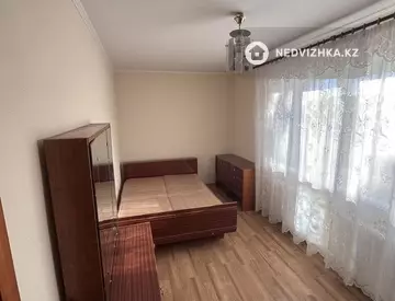 2-комнатная квартира, этаж 3 из 3, 44 м²