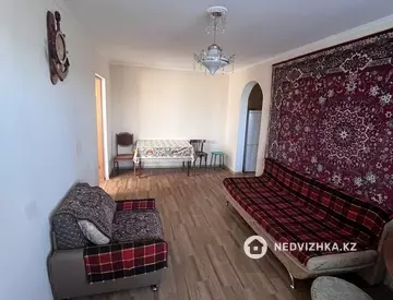 2-комнатная квартира, этаж 3 из 3, 44 м²