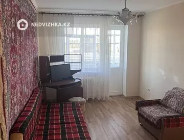 2-комнатная квартира, этаж 3 из 3, 44 м²