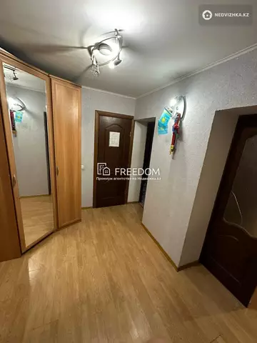 3-комнатная квартира, этаж 3 из 5, 59 м²