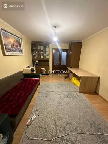 3-комнатная квартира, этаж 3 из 5, 59 м²