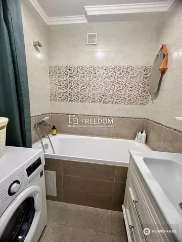 2-комнатная квартира, этаж 4 из 5, 50 м²