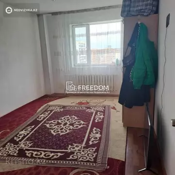 2-комнатная квартира, этаж 9 из 9, 60 м²