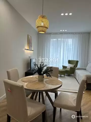 2-комнатная квартира, этаж 14 из 19, 55 м²