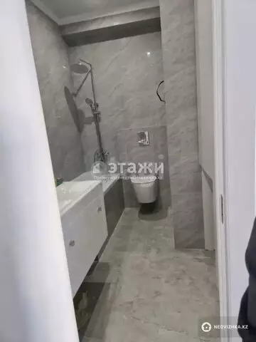 2-комнатная квартира, этаж 8 из 13, 50 м²