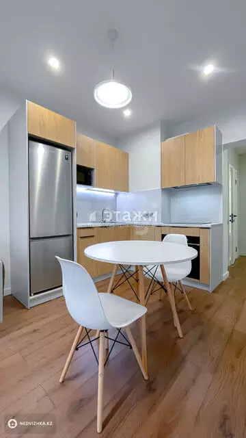 2-комнатная квартира, этаж 11 из 13, 47 м², на длительный срок