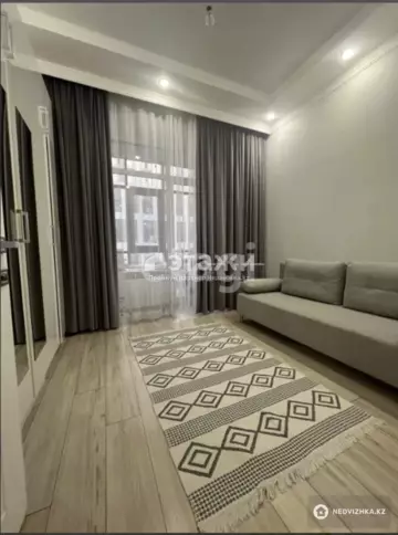 2-комнатная квартира, этаж 3 из 16, 38 м²