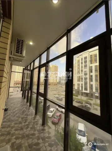 2-комнатная квартира, этаж 3 из 16, 38 м²