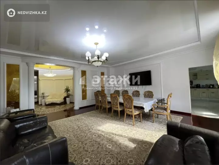 205.3 м², 5-комнатная квартира, этаж 3 из 15, 205 м², изображение - 1