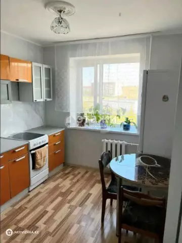 1-комнатная квартира, этаж 3 из 6, 36 м²