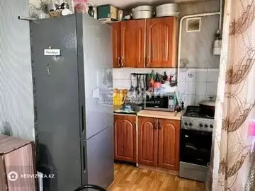 3-комнатная квартира, этаж 1 из 5, 60 м²