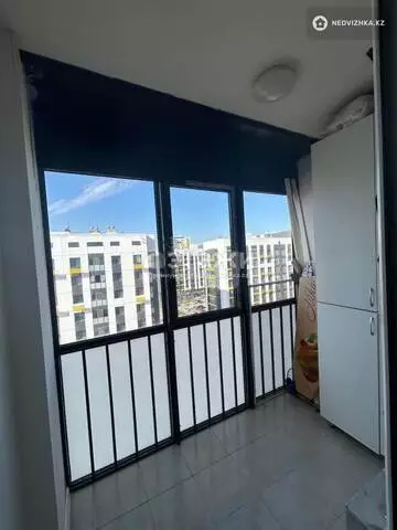 1-комнатная квартира, этаж 9 из 9, 38 м²