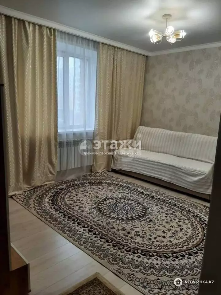 52.6 м², 1-комнатная квартира, этаж 3 из 10, 53 м², изображение - 1