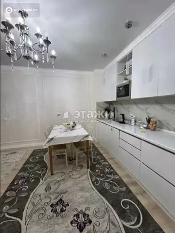 3-комнатная квартира, этаж 2 из 9, 71 м²