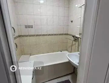 2-комнатная квартира, этаж 3 из 5, 52 м²